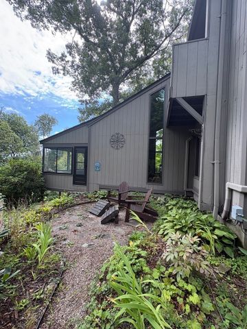 450 Glendale Rd, Wilbraham, MA 01095