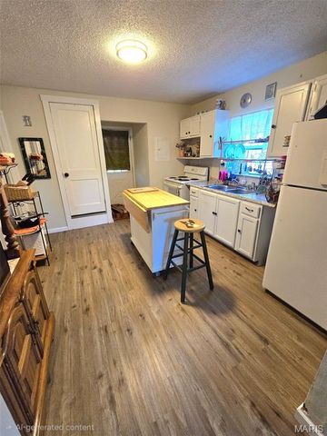 2670 Edwards Street, Granite City, IL 62040