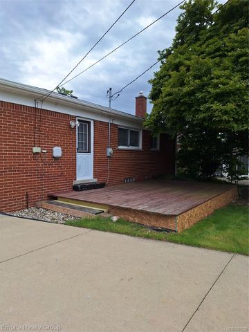 8547 Kinloch Street, Dearborn Heights, MI 48127