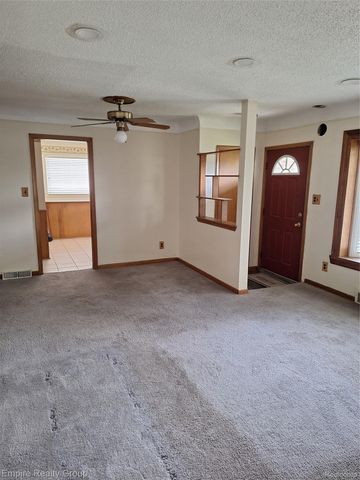 8547 Kinloch Street, Dearborn Heights, MI 48127