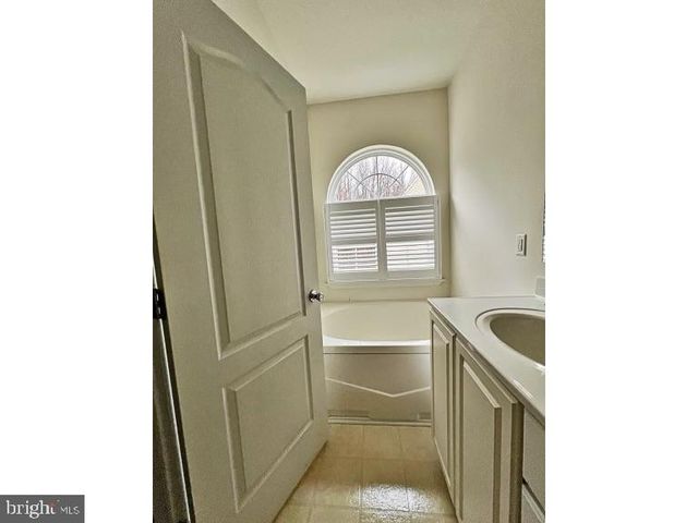 7 MOONSTONE CT, Dover, DE 19904