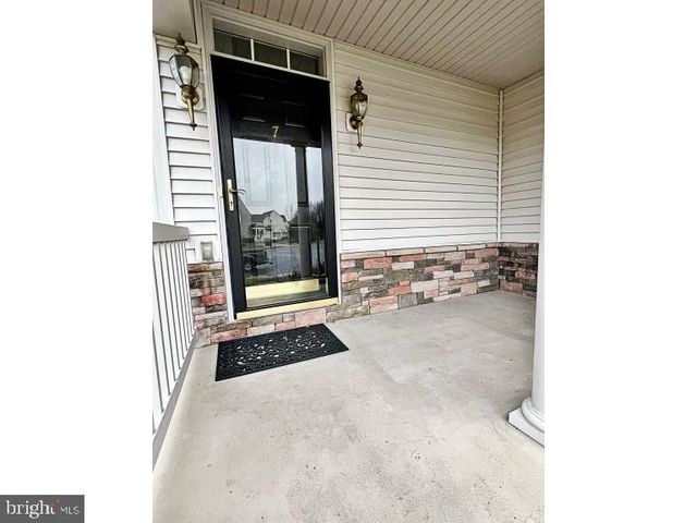 7 MOONSTONE CT, Dover, DE 19904