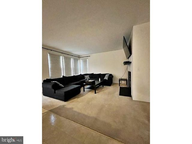7 MOONSTONE CT, Dover, DE 19904
