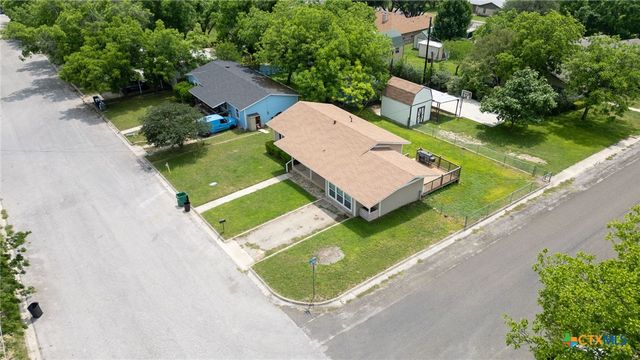 28 Steele Street, Lampasas, TX 76550