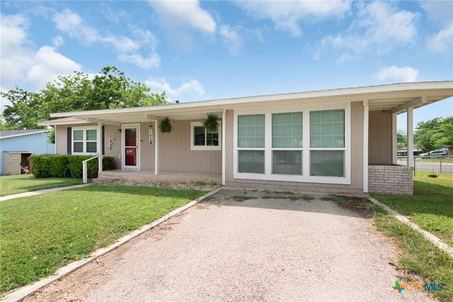 28 Steele Street, Lampasas, TX 76550