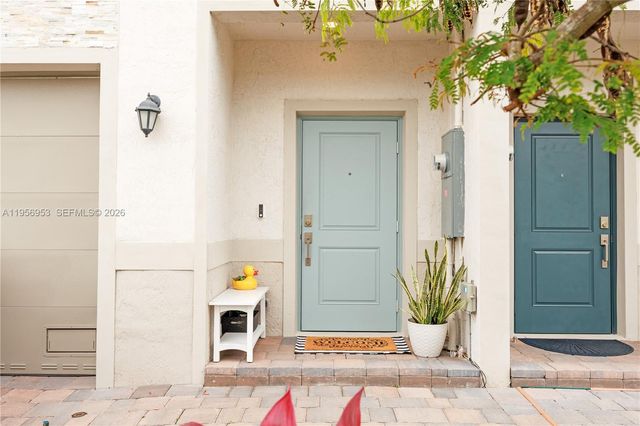 369 NW 8th Ct, Pompano Beach, FL 33060