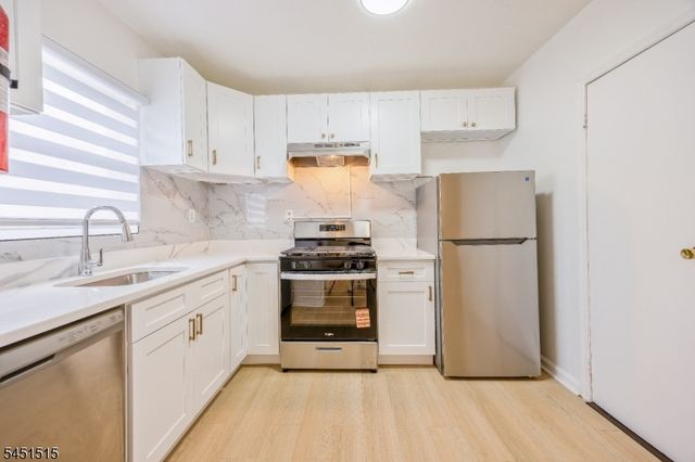 422 Halsted St, East Orange City, NJ 07018