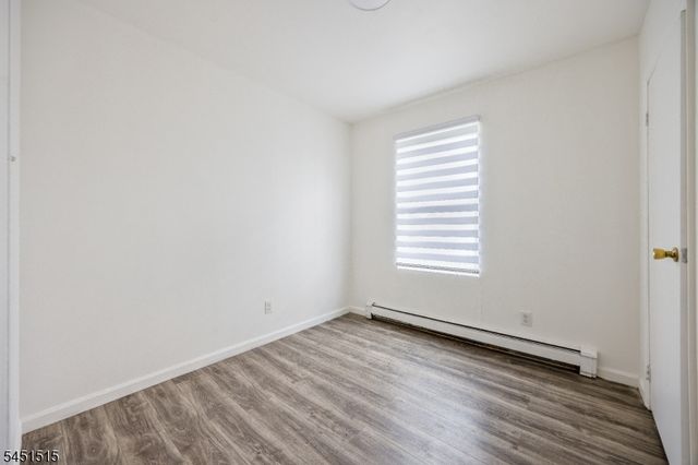 422 Halsted St, East Orange City, NJ 07018