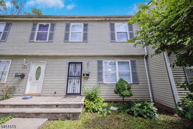 422 Halsted St, East Orange City, NJ 07018