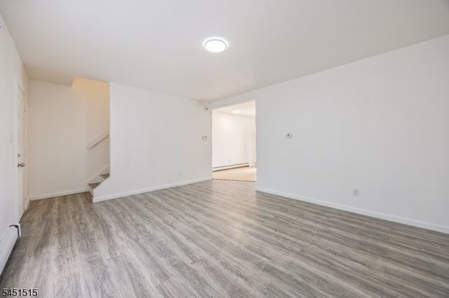 422 Halsted St, East Orange City, NJ 07018