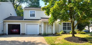 26 Woodbury Lane, Northfield, OH 44067