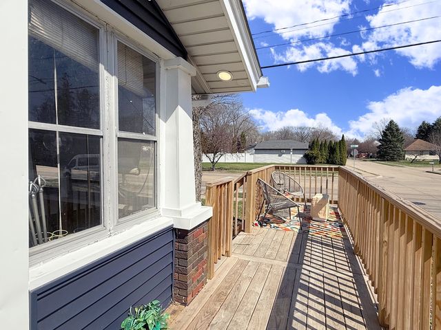 621 24th Avenue, Moline, IL 61265