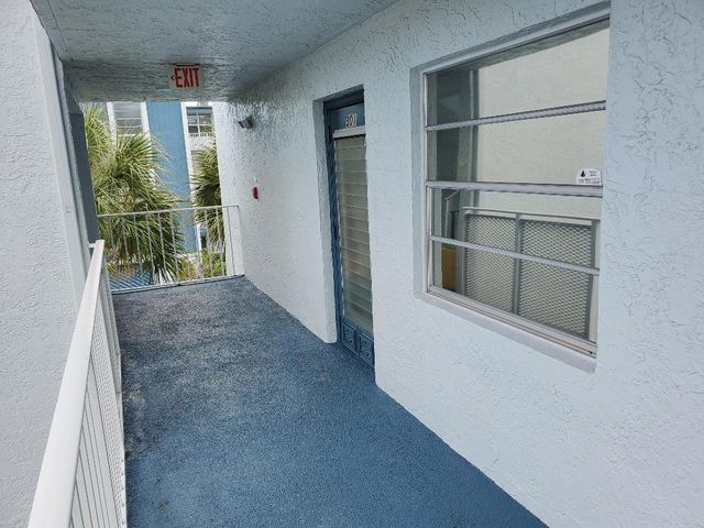 7688 NW 18th Street 301, Margate, FL 33063