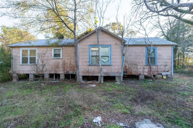 28270 Lynnwood Lane, Hempstead, TX 77445