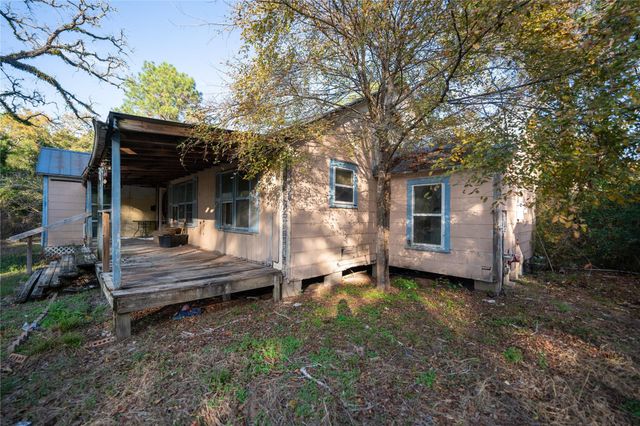 28270 Lynnwood Lane, Hempstead, TX 77445