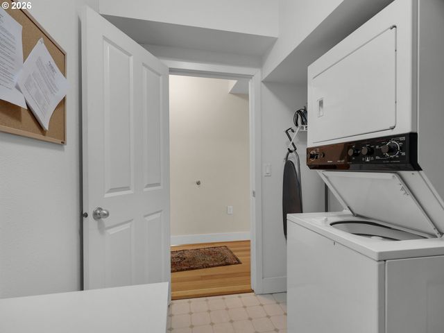 1108 S Holladay Dr 16, Seaside, OR 97138