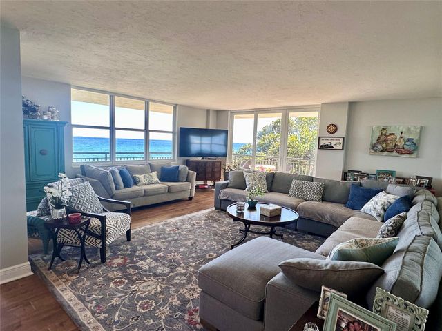 1147 Hillsboro Mile 214, Hillsboro Beach, FL 33062