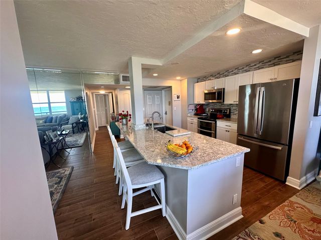 1147 Hillsboro Mile 214, Hillsboro Beach, FL 33062