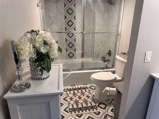 1147 Hillsboro Mile 214, Hillsboro Beach, FL 33062