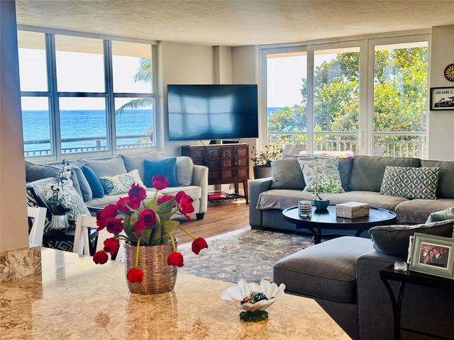 1147 Hillsboro Mile 214, Hillsboro Beach, FL 33062