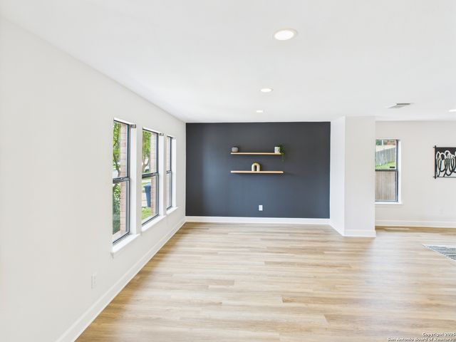 4933 Corian Well, San Antonio, TX 78247