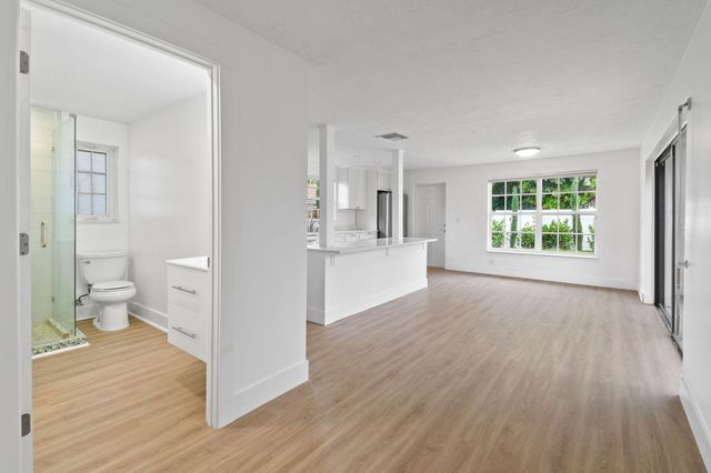 319 29th Street, West Palm Beach, FL 33407