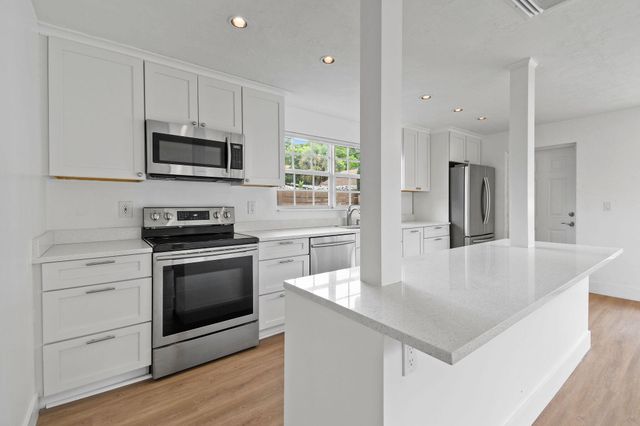319 29th Street, West Palm Beach, FL 33407