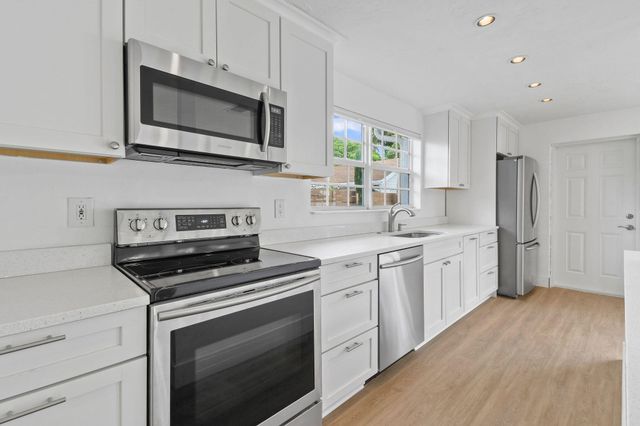 319 29th Street, West Palm Beach, FL 33407