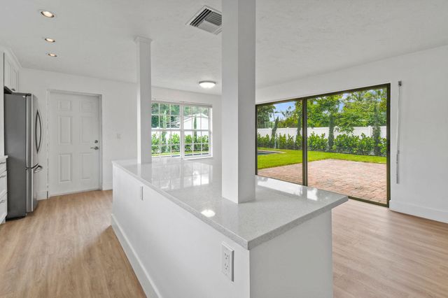 319 29th Street, West Palm Beach, FL 33407