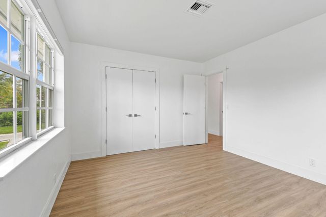 319 29th Street, West Palm Beach, FL 33407