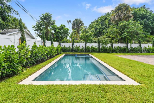 319 29th Street, West Palm Beach, FL 33407