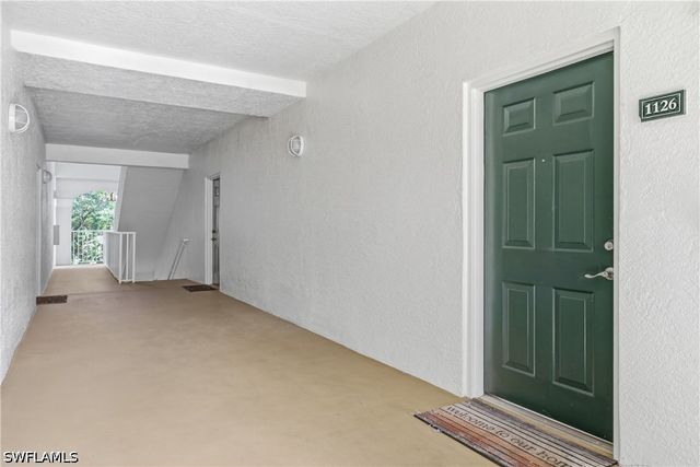 4625 Saint Croix LN 1126, Naples, FL 34109