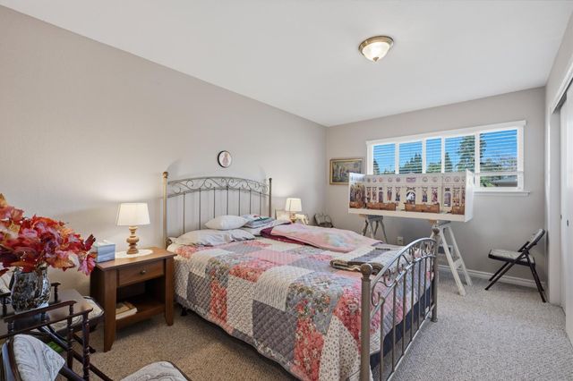 8142 Treecrest Ave, Fair Oaks, CA 95628