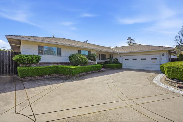 8142 Treecrest Ave, Fair Oaks, CA 95628