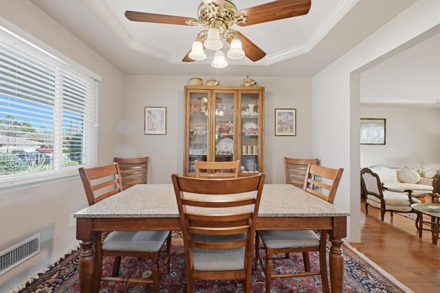 8142 Treecrest Ave, Fair Oaks, CA 95628