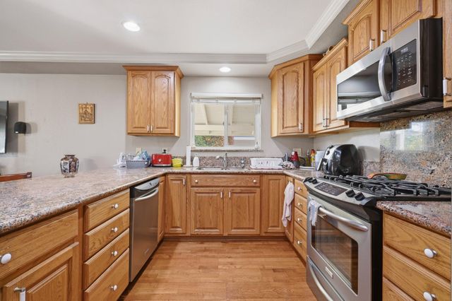 8142 Treecrest Ave, Fair Oaks, CA 95628