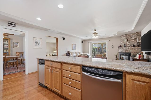 8142 Treecrest Ave, Fair Oaks, CA 95628