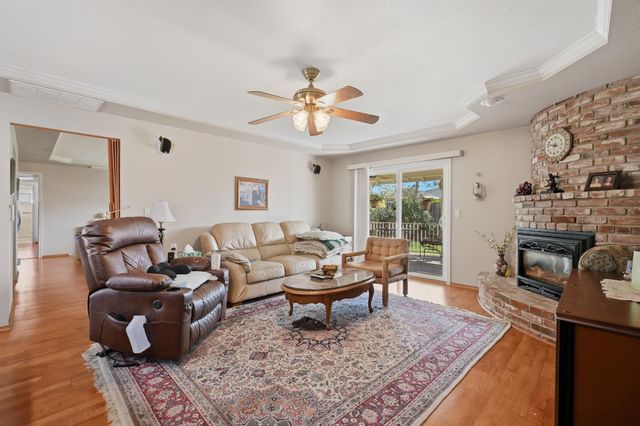 8142 Treecrest Ave, Fair Oaks, CA 95628