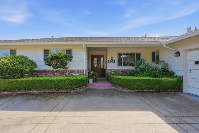 8142 Treecrest Ave, Fair Oaks, CA 95628