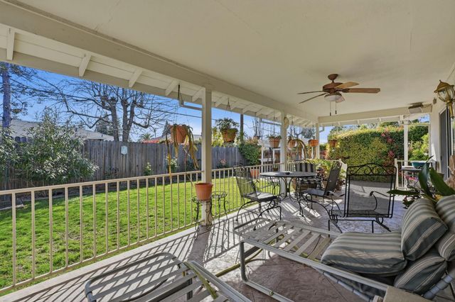 8142 Treecrest Ave, Fair Oaks, CA 95628