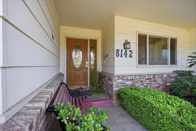 8142 Treecrest Ave, Fair Oaks, CA 95628
