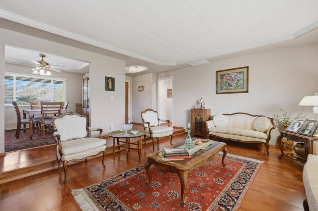 8142 Treecrest Ave, Fair Oaks, CA 95628