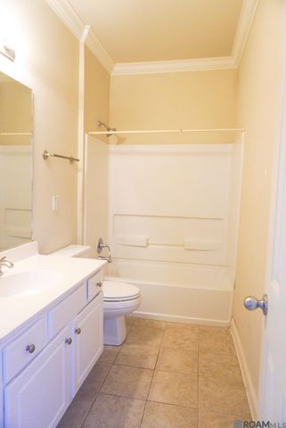 5395 Arlington Ct, Baton Rouge, LA 70820
