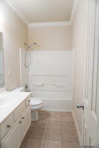 5395 Arlington Ct, Baton Rouge, LA 70820