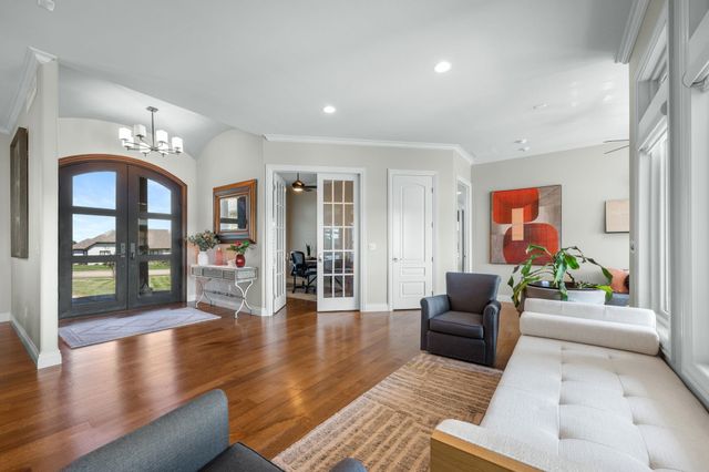 2901 W Crystal Beach St, Wichita, KS 67204