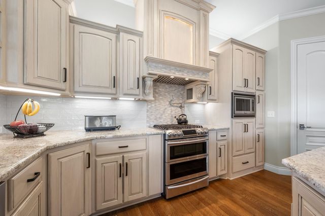 2901 W Crystal Beach St, Wichita, KS 67204