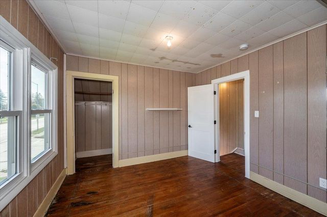 5323 Tower Ave, Superior, WI 54880