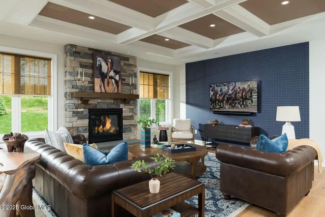 8 Scarlet Street, Clifton Park, NY 12065