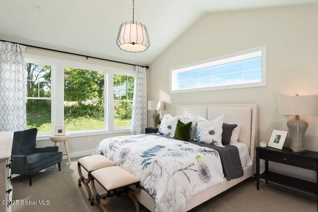 8 Scarlet Street, Clifton Park, NY 12065