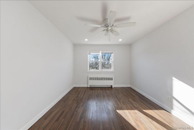3511 McOwen Avenue, Bronx, NY 10475
